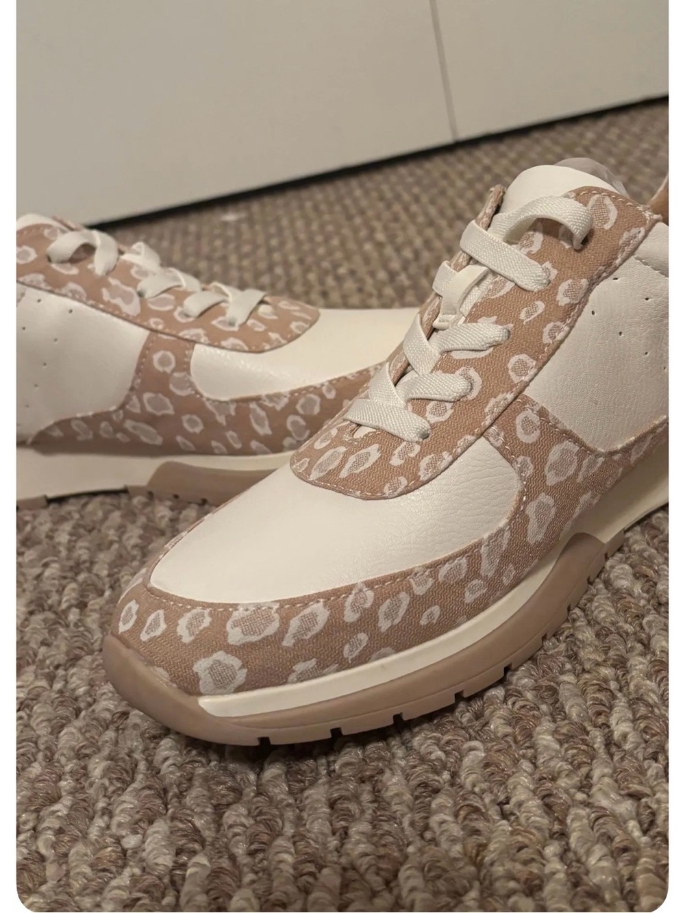 Life Stride Women's White and Beige Leopard-Accent Lace-Up Sneakers